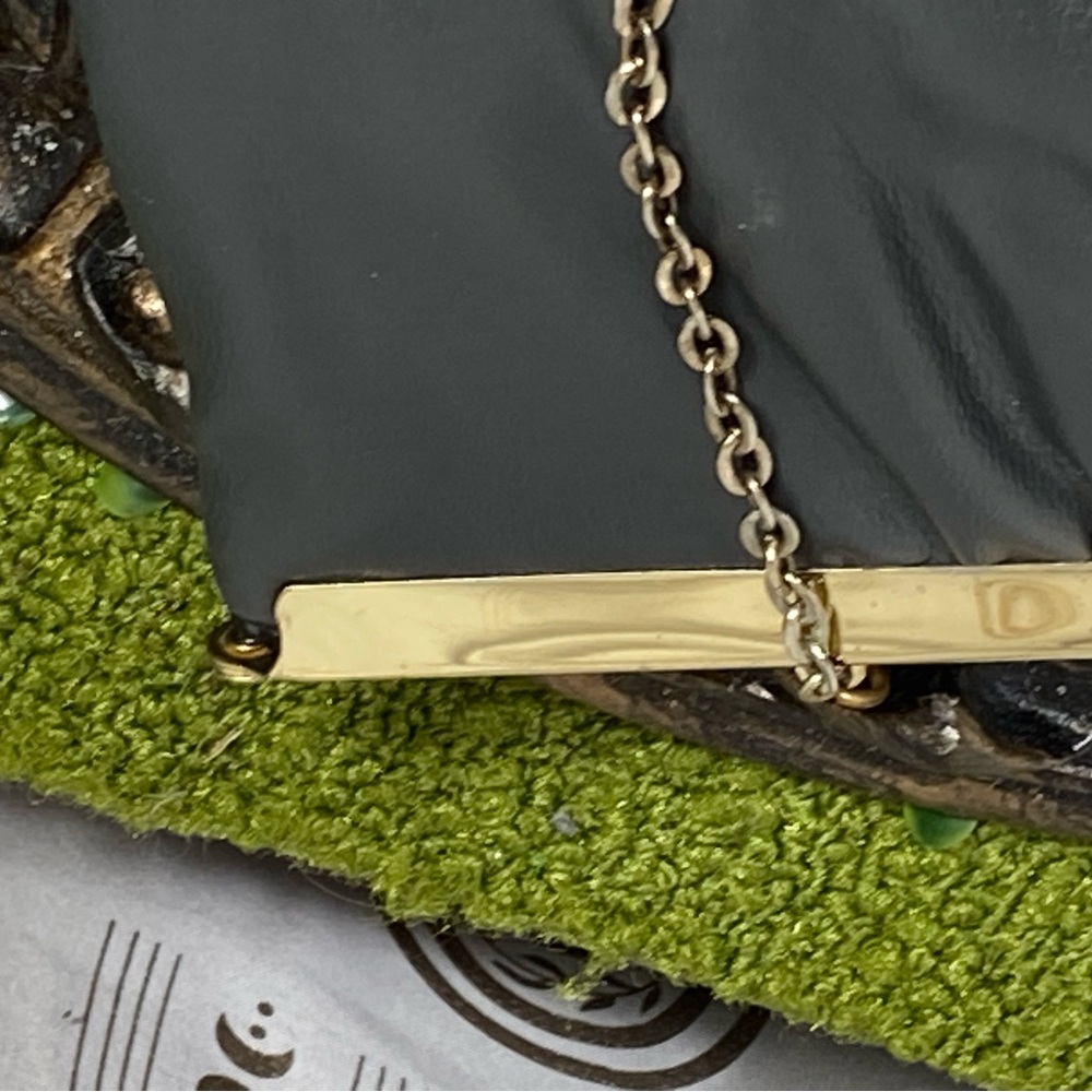 Chic Vintage Gray Leather Clutch with Gold Chain - Picture 8 of 13
